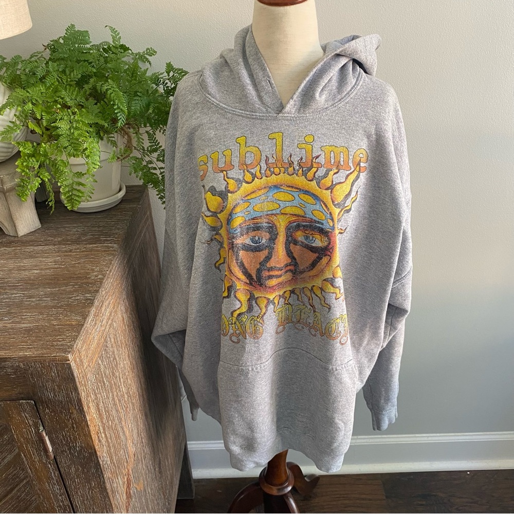 Urban Outfitters Sublime Sun Graphic Distressed Oversized Hoodie Sweatshirt‎ S/M